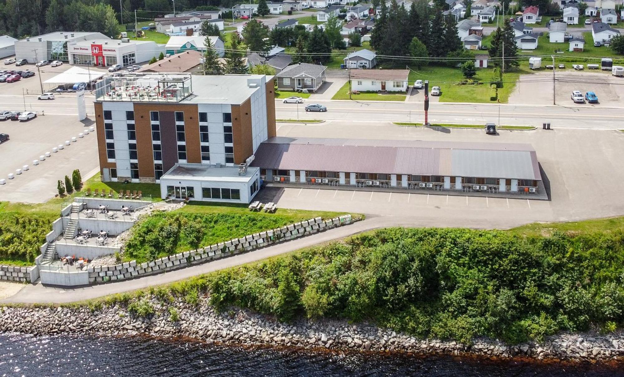 Hotel De La Borealie Saint-Félicien Eksteriør billede